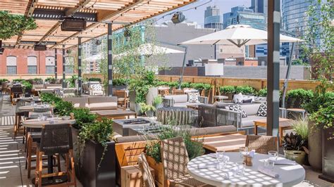 chicago tribune restaurant reviews|must eat restaurants in chicago.